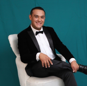Reta tenor Fausto Villagrán a la Ópera mexicana al sacarla de los recintos culturales