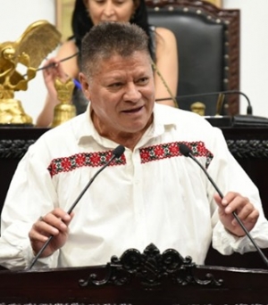 Fortunato González Islas deja diputación local para ser candidato del PT al congreso federal