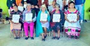 Salen del rezago educativo más de 8 mil mujeres en Hidalgo 