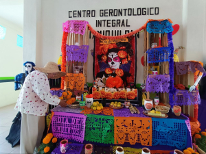 Celebración del Día de Muertos en espacios gerontológicos