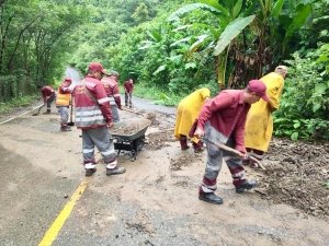SIPDUS mantiene atenci&oacute;n permanente a carreteras afectadas por lluvias