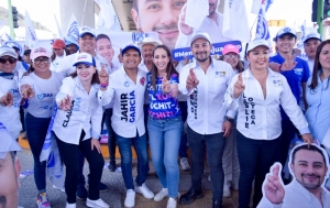 La Secretaria General del Comit&eacute; Ejecutivo Nacional PAN, Noemi Luna, encabeza jornada de volanteo en Mineral de la Reforma