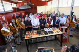 Gobierno de Hidalgo atiende necesidades de infraestructura de los alumnos de Atotonilco de Tula y Tepetitlán