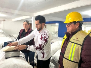 Contraloría estatal supervisó entrega de apoyos del Programa Xantolo 2025