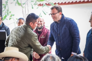 Sebiso hizo entrega de Premio Regional de Artesan&iacute;as de la Huasteca