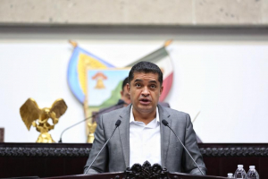 Dar certeza jurídica a grupos vulnerables para no ser víctimas de despojo: Julio Valera