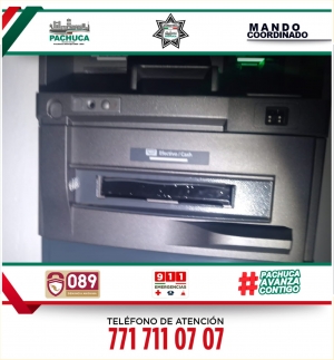 Polic&iacute;a de Pachuca retira trampa de cajero autom&aacute;tico