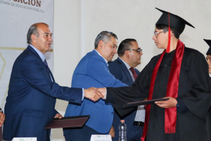 Egresan del Cobaeh 9 mil estudiantes en todo Hidalgo