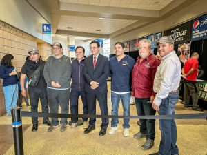 Apoya gobierno estatal a migrantes&nbsp;que retornaron en caravana a Hidalgo