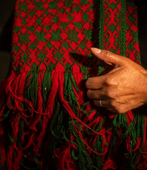 Imparte artesana Ruth Mart&iacute;nez taller textil gratuito para mujeres&nbsp;