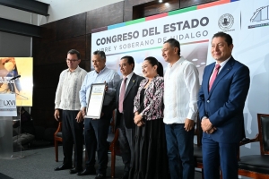 Jos&eacute; Acosta Hern&aacute;ndez recibe la distinci&oacute;n &ldquo;La Mina del Tiempo&rdquo; por su labor a favor de la diversidad cultural