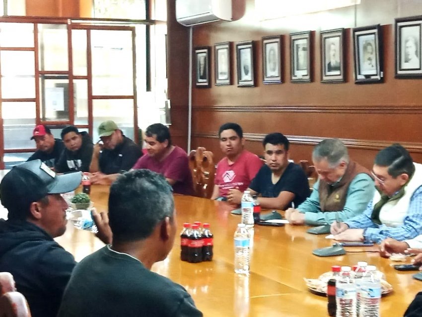 Superan conflicto y retiran bloqueo en carretera San Salvador–Ixmiquilpan