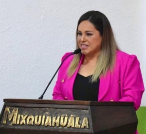 Le tembló la mano