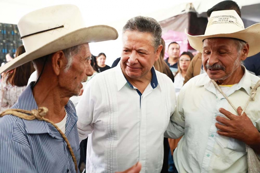 Julio Menchaca rinde cuentas al pueblo con informes regionales en Huejutla, Tula e Ixmiquilpan