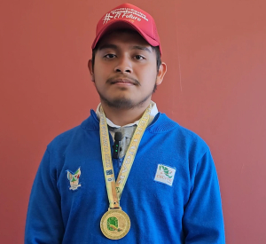 Estudiante de CECyTE Hidalgo Tetepango brilla con medalla de oro en Olimpiada Nacional de Química