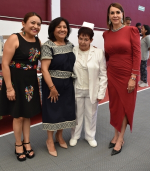 Personas adultas mayores se gradúan como promotores gerontológicos 