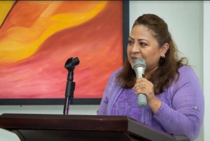 IEEH organiza conferencia titulada &ldquo;trabajos de cuidado&rdquo;