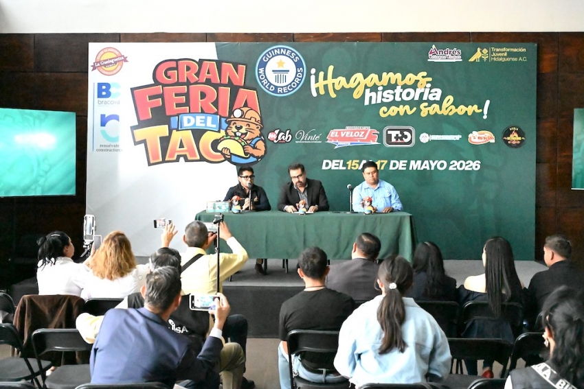Buscan romper récord con figura de tacos inspirada en el Reloj Monumental