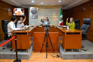 TEEH amonesta a Israel Félix por uso indebido de recursos