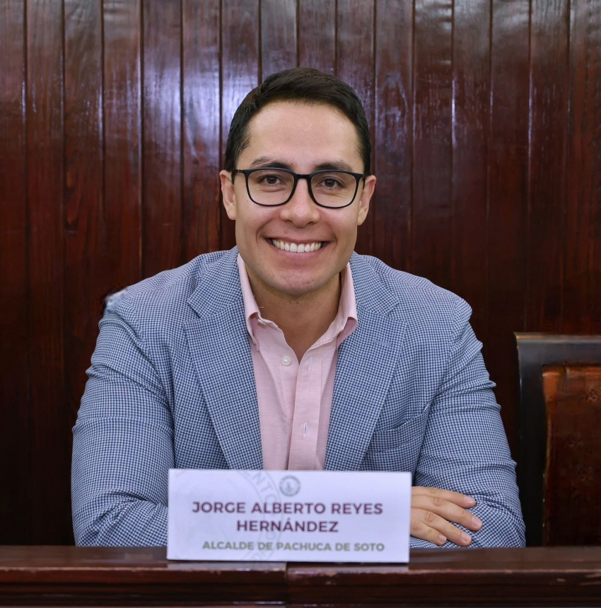 Jorge Reyes, el alcalde mejor evaluado de Hidalgo: Mitofsky