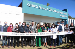 ISRAEL FELIX ENTREGA CENTRO DE SALUD A LA COMUNIDAD DE DOS CARLOS.