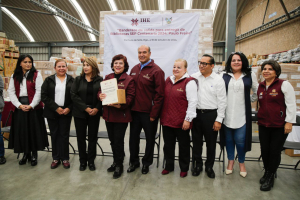 Banderazo de salida para la entrega de bibliotecas SEP Centenaria, colección Paulo Freire en Hidalgo