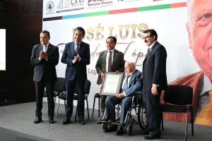 Congreso de Hidalgo reconoce la trayectoria del empresario Jos&eacute; Luis Robledo L&oacute;pez
