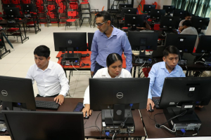 UTHH destaca a nivel internacional en Reto de simuladores de Negocios LABSAG