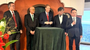 Hidalgo firma Memor&aacute;ndum de Entendimiento con empresa canadiense