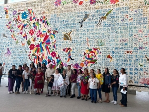 Gran inter&eacute;s despert&oacute; exhibici&oacute;n del tenango m&aacute;s grande del mundo