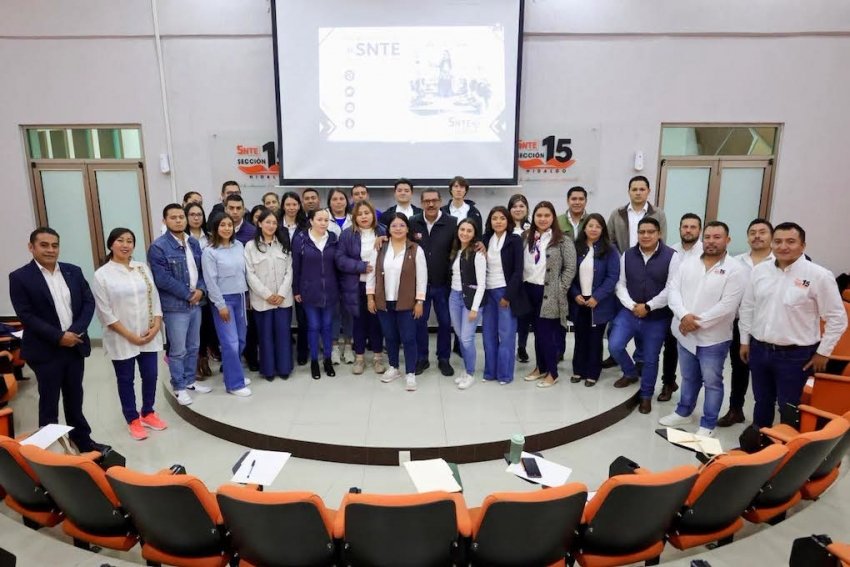 Said Vargas abre espacio a jóvenes del magisterio