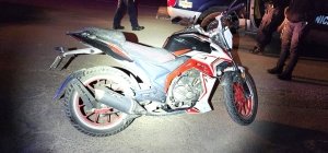 Polic&iacute;a de Pachuca recupera motocicleta con reporte de robo