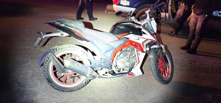 Policía de Pachuca recupera motocicleta con reporte de robo