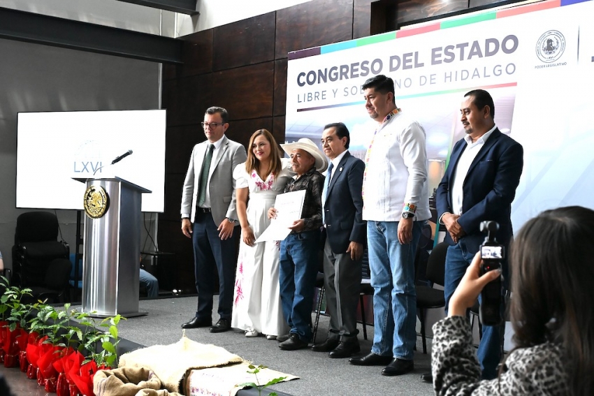 Congreso distingue a cafeticultores hidalguenses y respalda la creación de su día conmemorativo