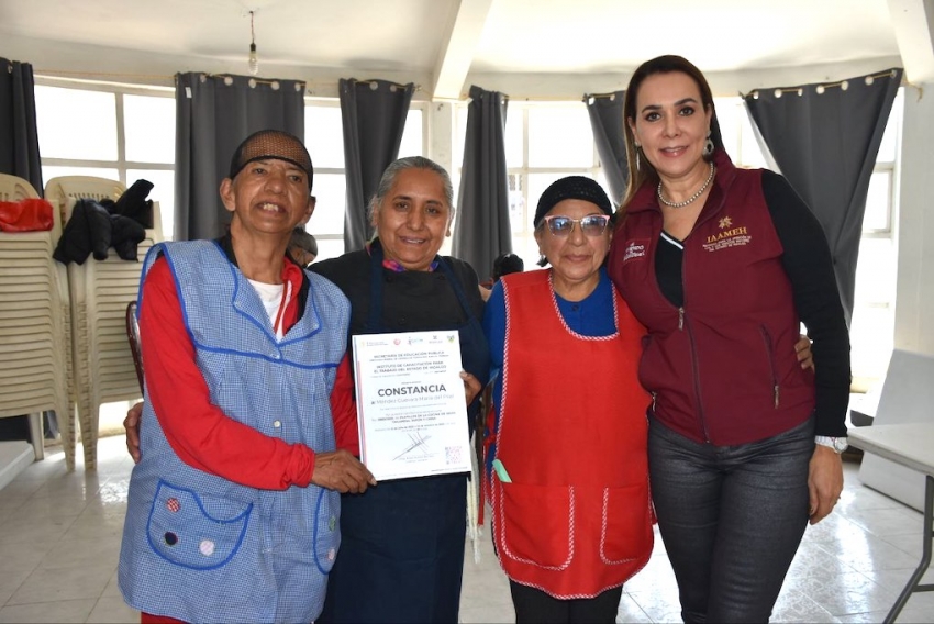 Gobierno de Hidalgo invierte casi un millón de pesos en infraestructura para atención de personas mayores   