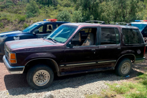 Dos personas armadas y una m&aacute;s relacionada con presunto narcomenudeo fueron aseguradas en operativo interinstitucional