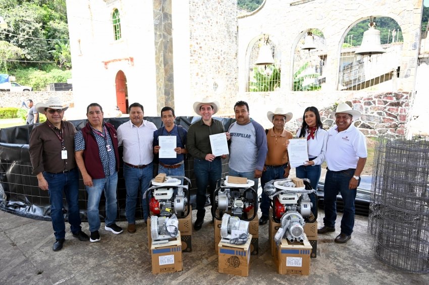 Apoyos al campo impulsan la productividad de ocho municipios de la Sierra y Huasteca