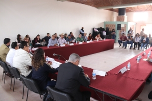Atiende Segobh problemáticas ejidales en mesas agrarias