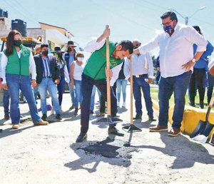 ISRAEL FELIX ENCABEZA JORNADA DE BACHEO, BENEFICIANDO A 23,542 HABITANTES DE 10 COLONIAS.&nbsp;