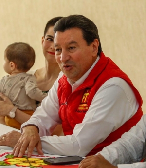 Integrantes del PT se re&uacute;nen con medios de comunicaci&oacute;n