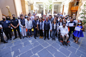 Reconoce Sergio Baños a participantes del taller &quot;Estructura de la Lengua de Señas Mexicana&quot;