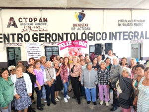 Celebran a madres adultas mayores en CGIs y Casas de D&iacute;a