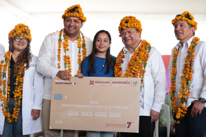 Julio Menchaca cierra en Huazalingo su visita a la Huasteca&nbsp;