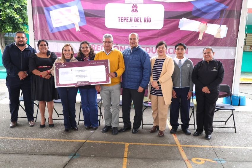 Natividad Castrejón escucha propuestas del Consejo Consultivo infantil y juvenil de Tepeji