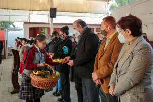Natividad Castrej&oacute;n visit&oacute; la Secundaria General No. 8 &ldquo;Maestros de M&eacute;xico&rdquo;
