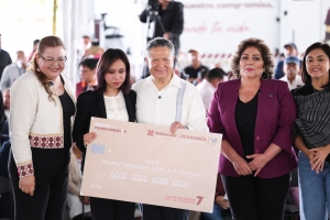 Julio Menchaca destin&oacute; m&aacute;s de 183 mdp para obra p&uacute;blica en Santiago de Anaya