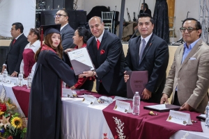 Natividad Castrej&oacute;n reconoce a egresados de bachillerato a distancia CEMSaD Cobaeh
