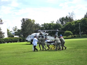 Exitoso traslado a&eacute;reo de paciente no derechohabiente desde la Huasteca