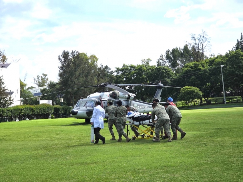 Exitoso traslado aéreo de paciente no derechohabiente desde la Huasteca