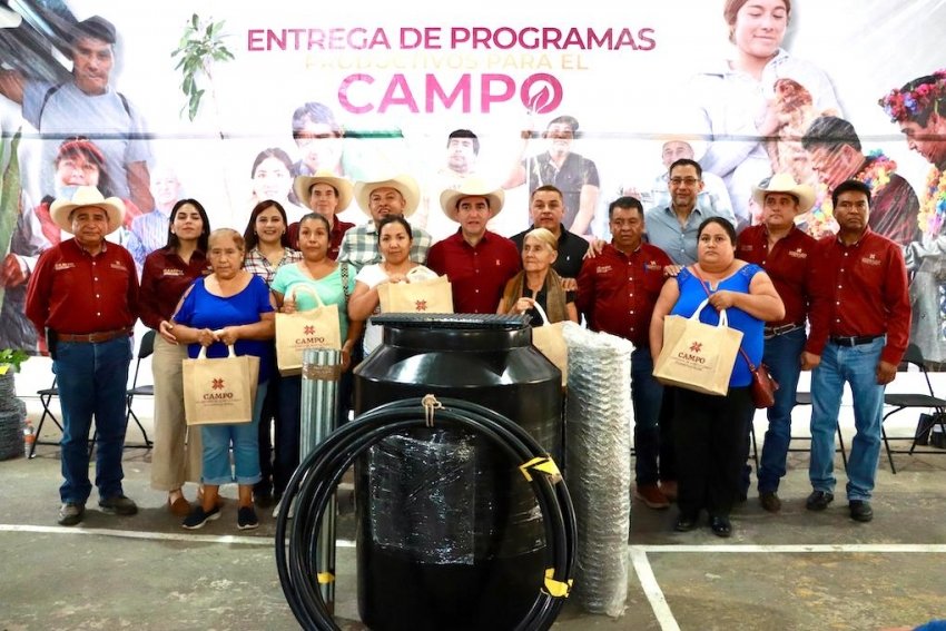 Impulsa Saderh al campo hidalguense con entrega de apoyos productivos en La Misión y Zimapán
